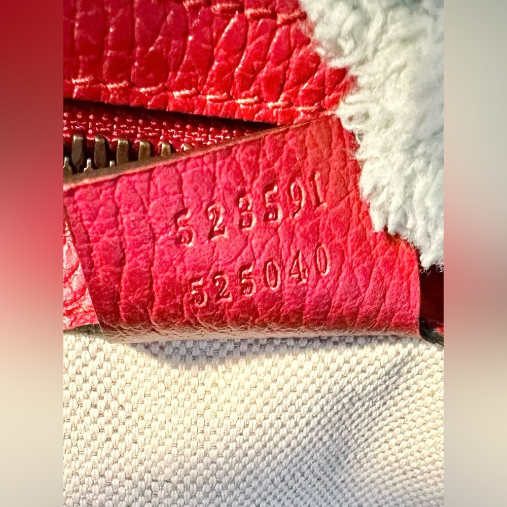 128-24 Preloved Gucci Cripto Print Messenger - Picture 15 of 15